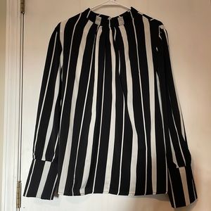 Black and white dress shirt from Shein size 2x.